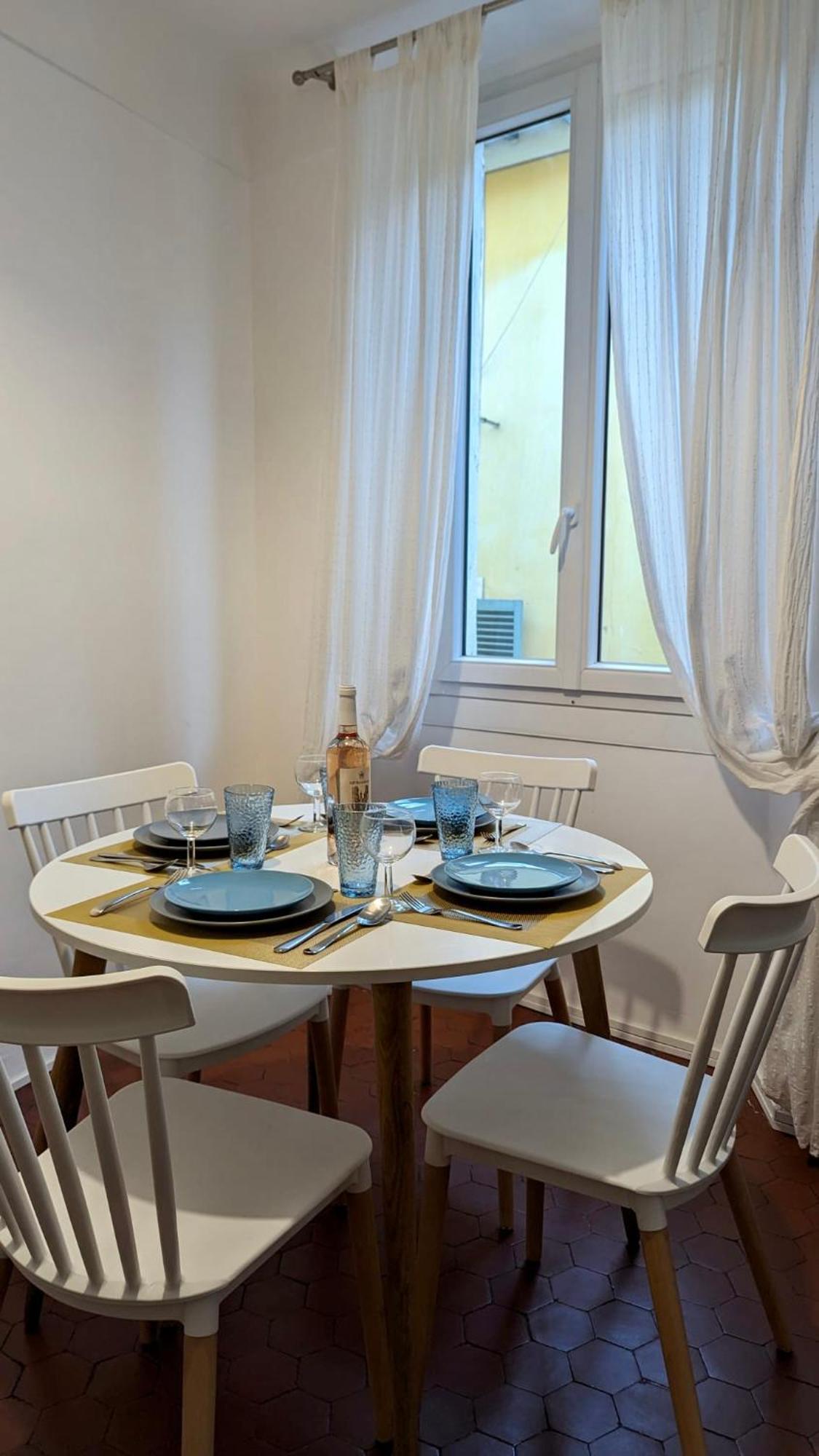 Typique - 2 Bedrooms,Typical Apartment-Old Town نيس المظهر الخارجي الصورة