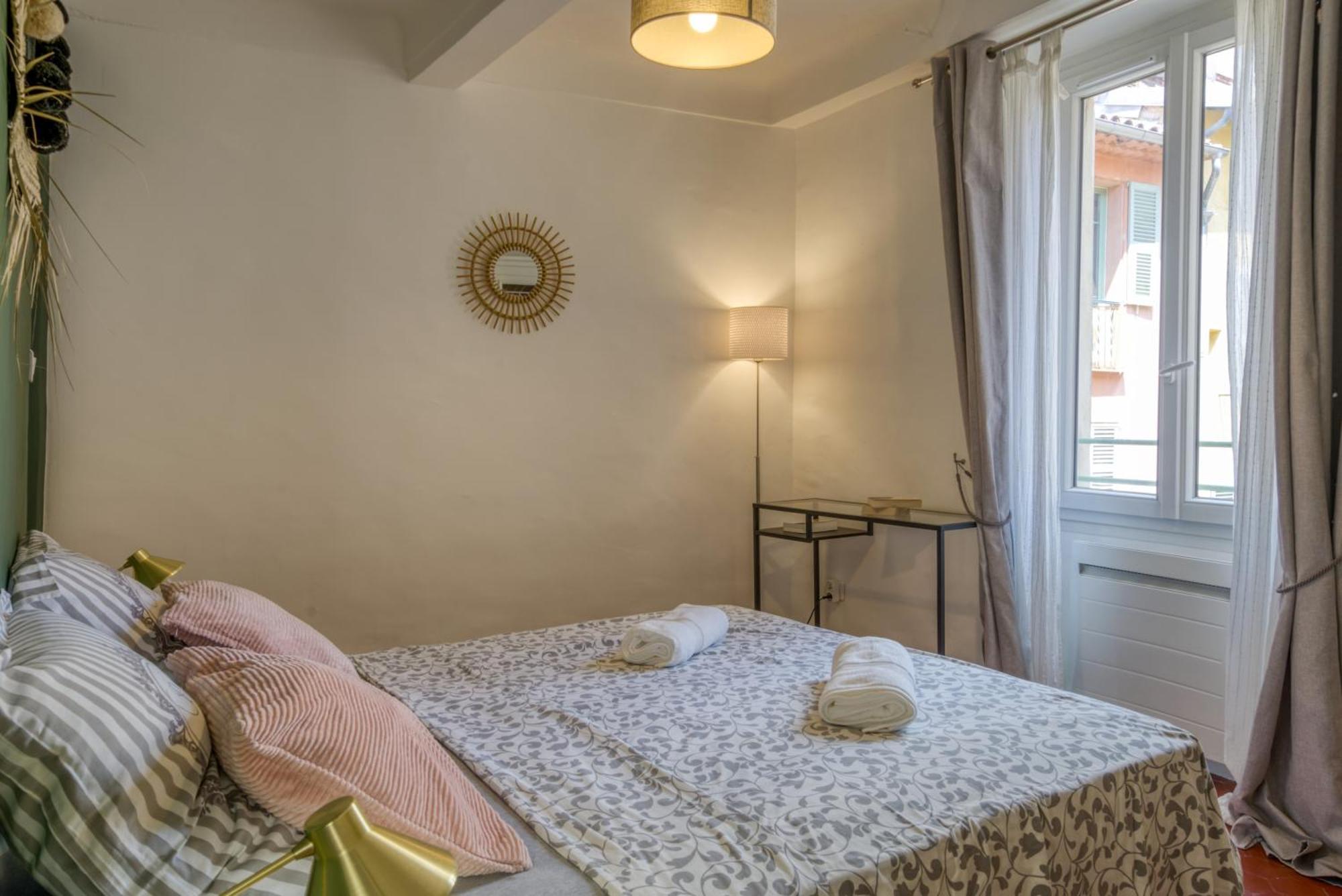 Typique - 2 Bedrooms,Typical Apartment-Old Town نيس المظهر الخارجي الصورة